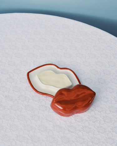 Dish with Lid Red White Lips