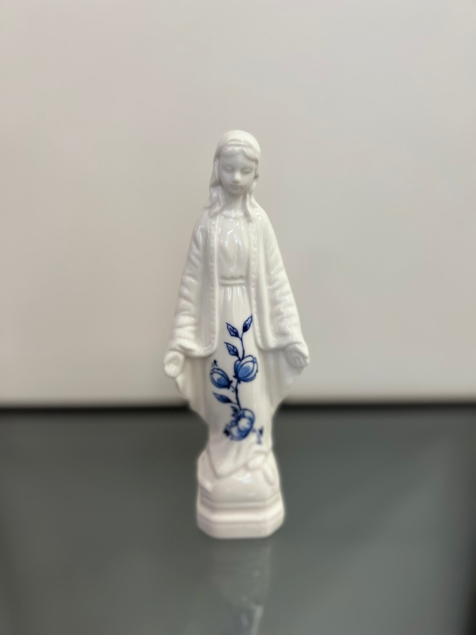 Delft Madonna | Ornament